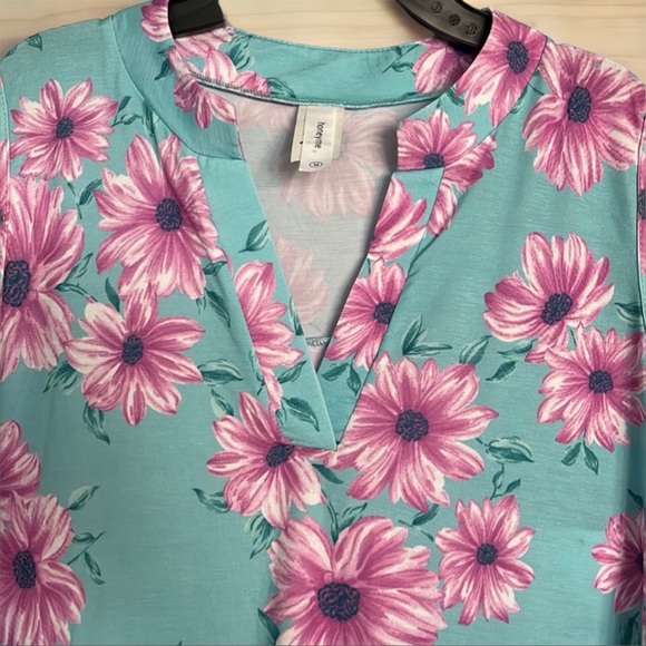 Sleeveless Floral Honeyme Gabby, Small - Picture 2 of 2